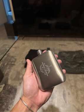 Clocks and Colours Metal Hip Flask with Monogram Design - Gunmetal